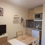 Dans Un Oasis De Verdure - Apartment
